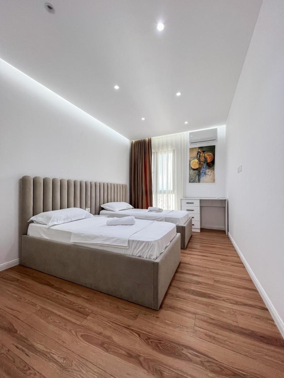 Lux Apartment At Arlis Tirana Exterior photo