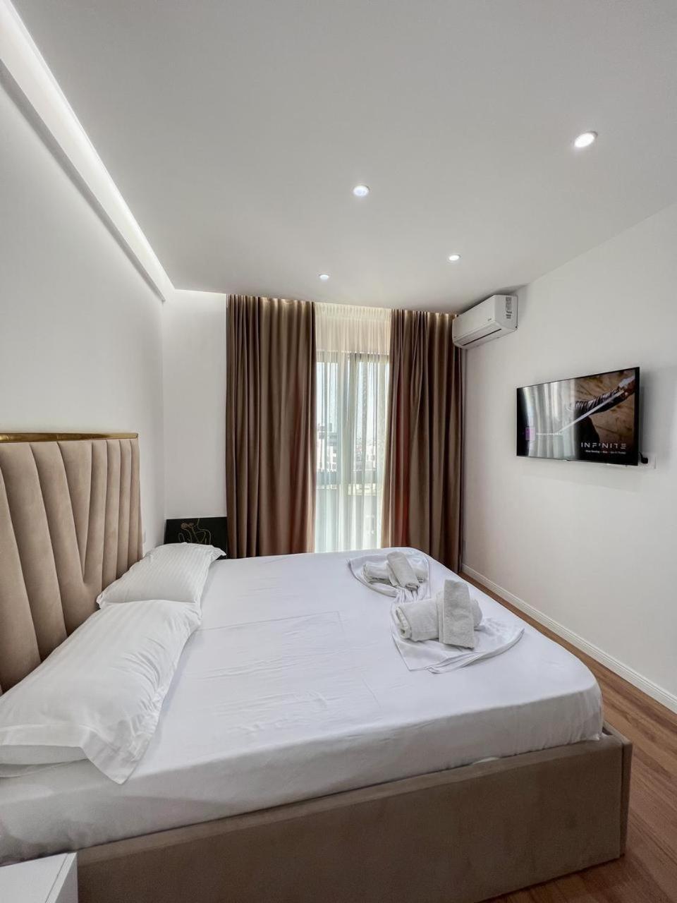 Lux Apartment At Arlis Tirana Exterior photo
